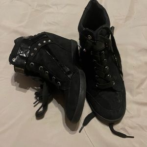 Guess women’s suede black wedge boot